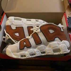 Brand new never worn uptempos Nike orange and white womens 8